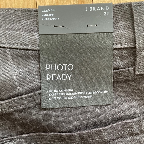 NWOT J Brand Leenah High-Rise Ankle Skinny Stretch Caiman Print Pants - Sz 29 - Picture 8 of 14